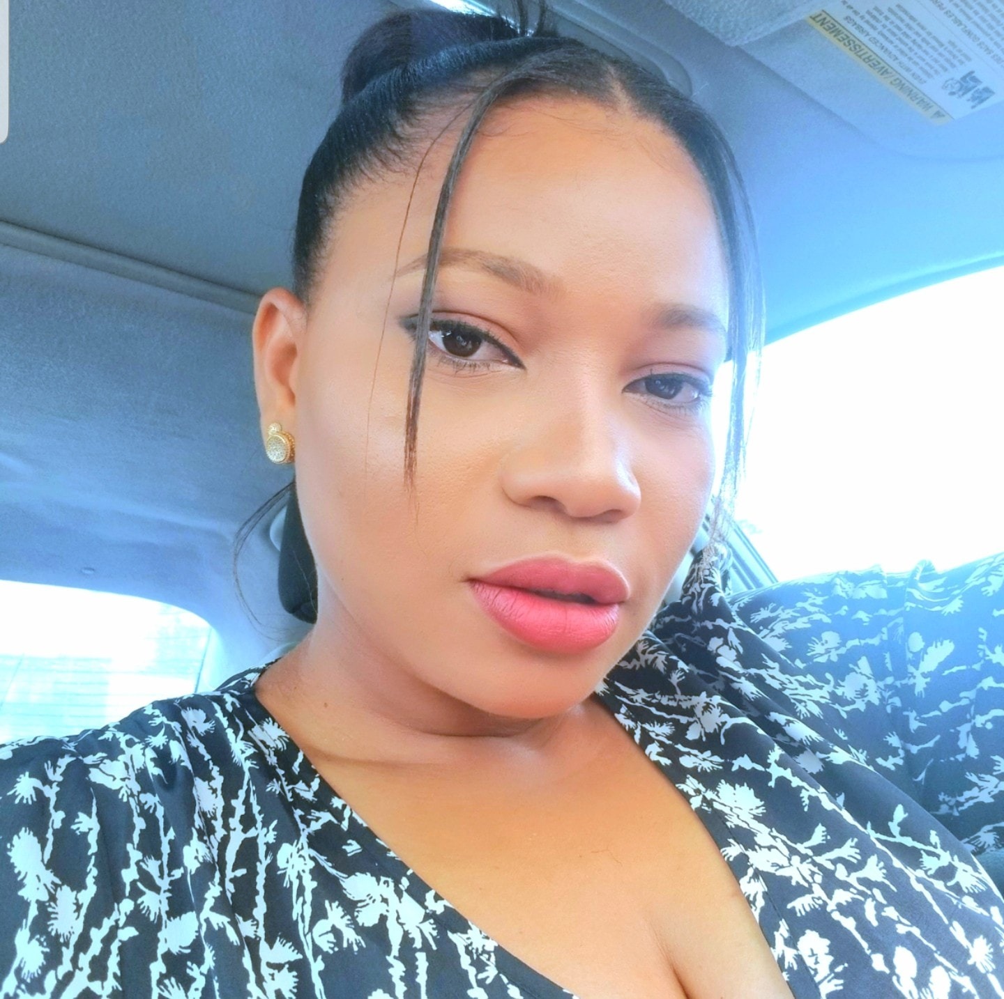 Dorcas, Lagos